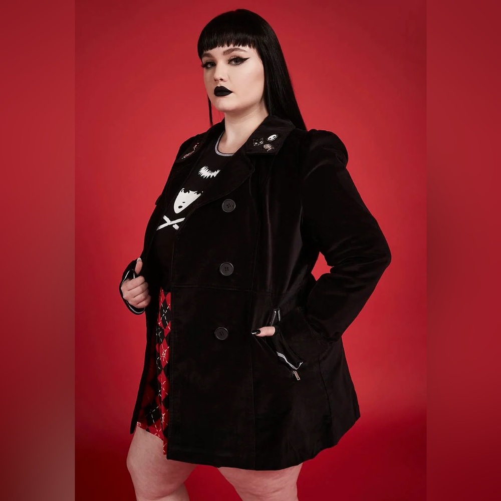 Dolls Kill x Emily The Strange Plus - 1X - US16